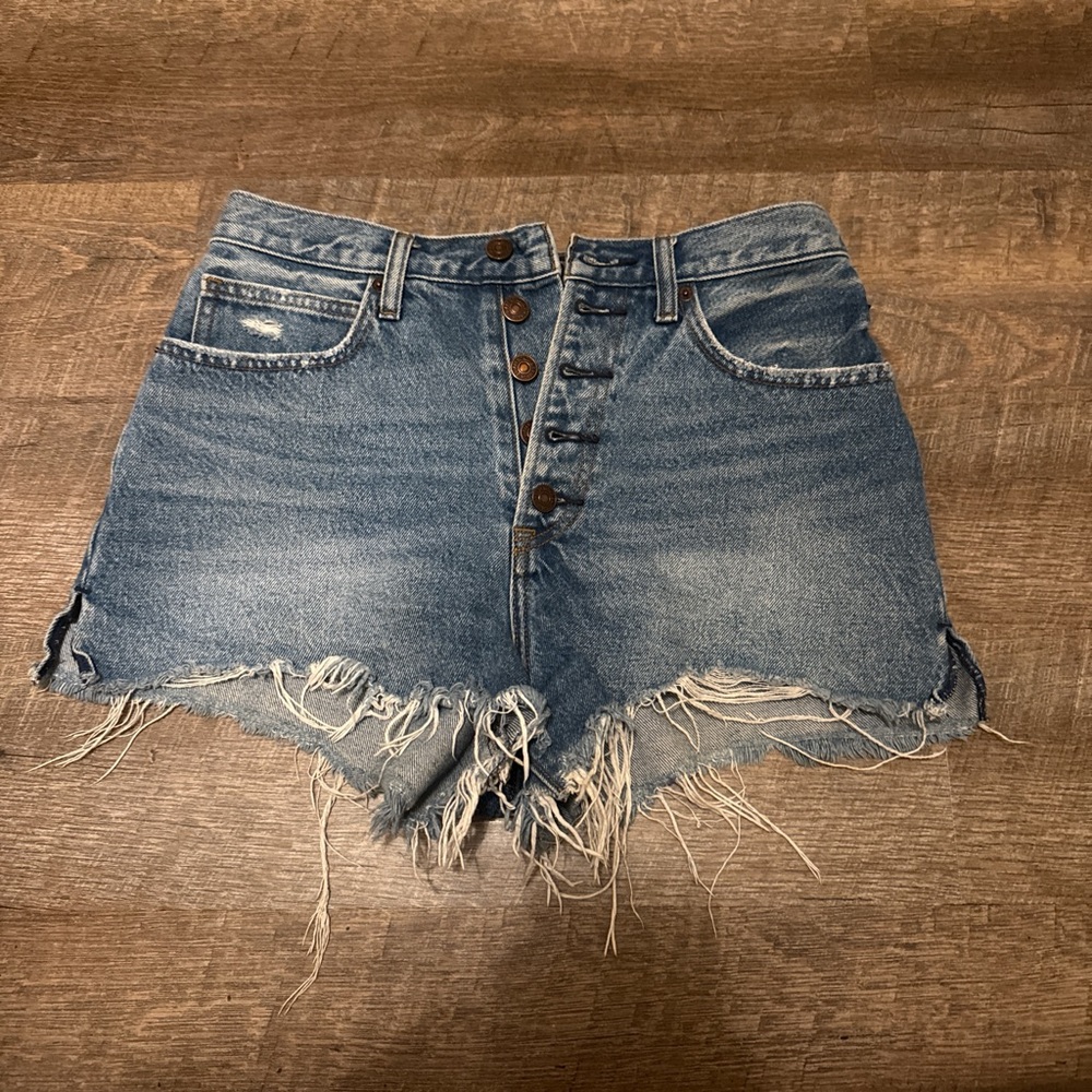 Abercrombie Natural rise short